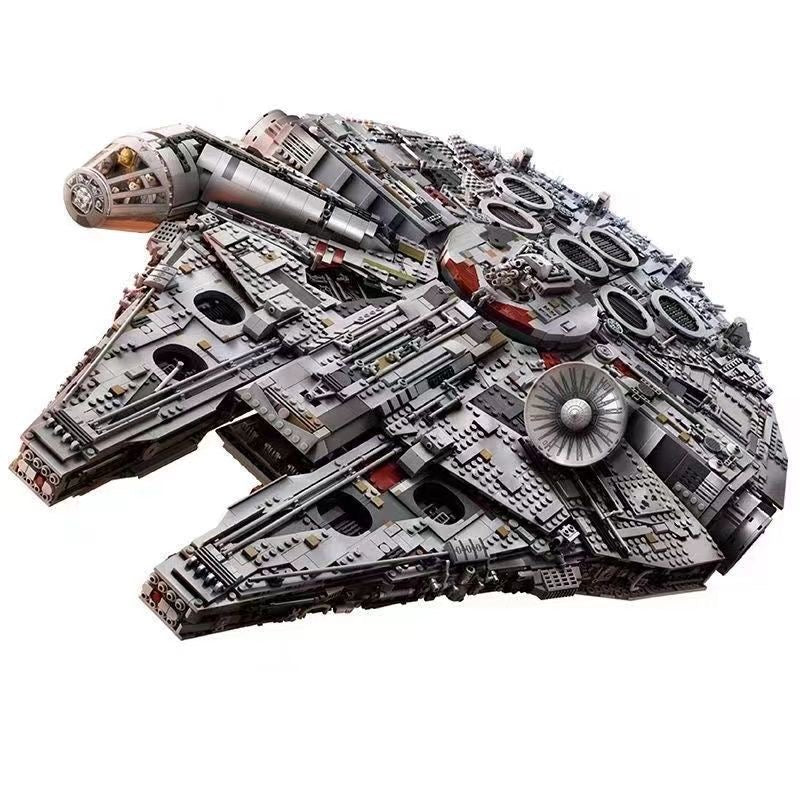 Lego Star Wars Millennium Falcon UCS 8000+ pcs